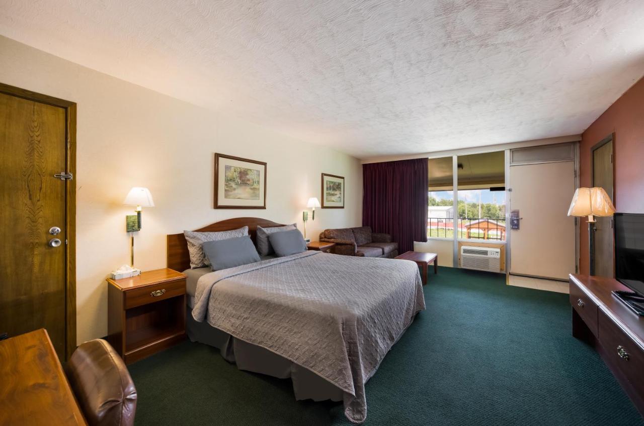 Travelodge By Wyndham 2* Oakley