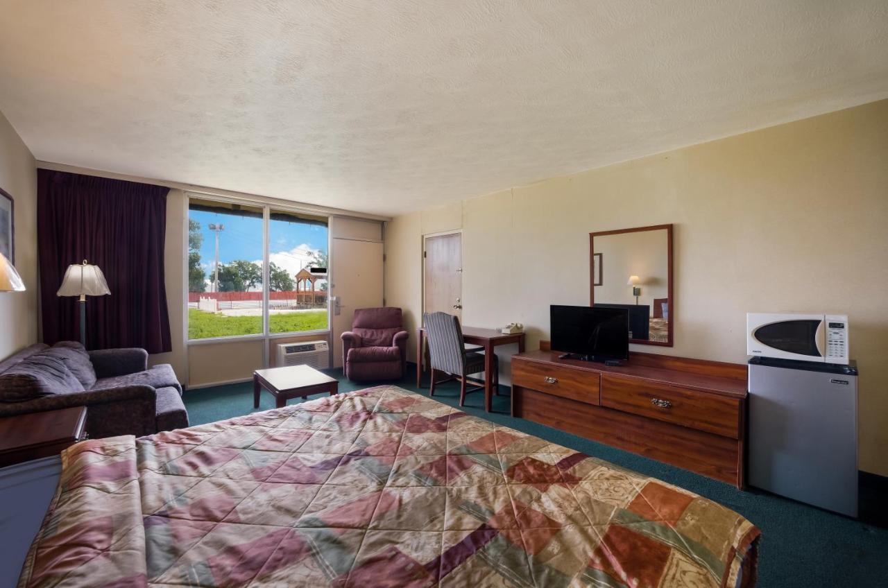 Travelodge By Wyndham Hotel Oakley