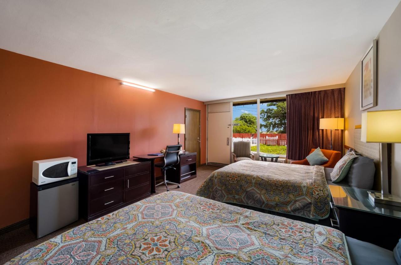 Travelodge By Wyndham 2* Oakley