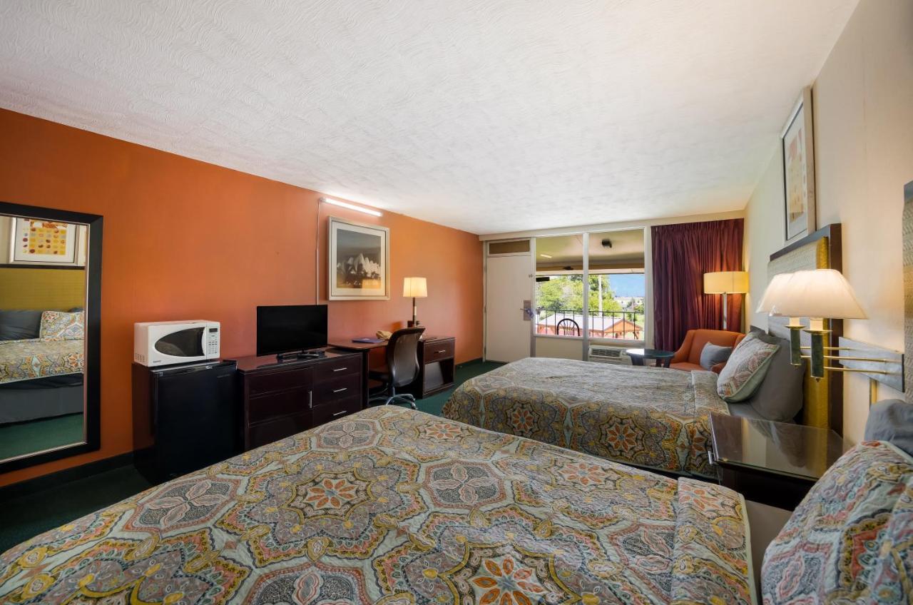 Hotel Travelodge By Wyndham Oakley