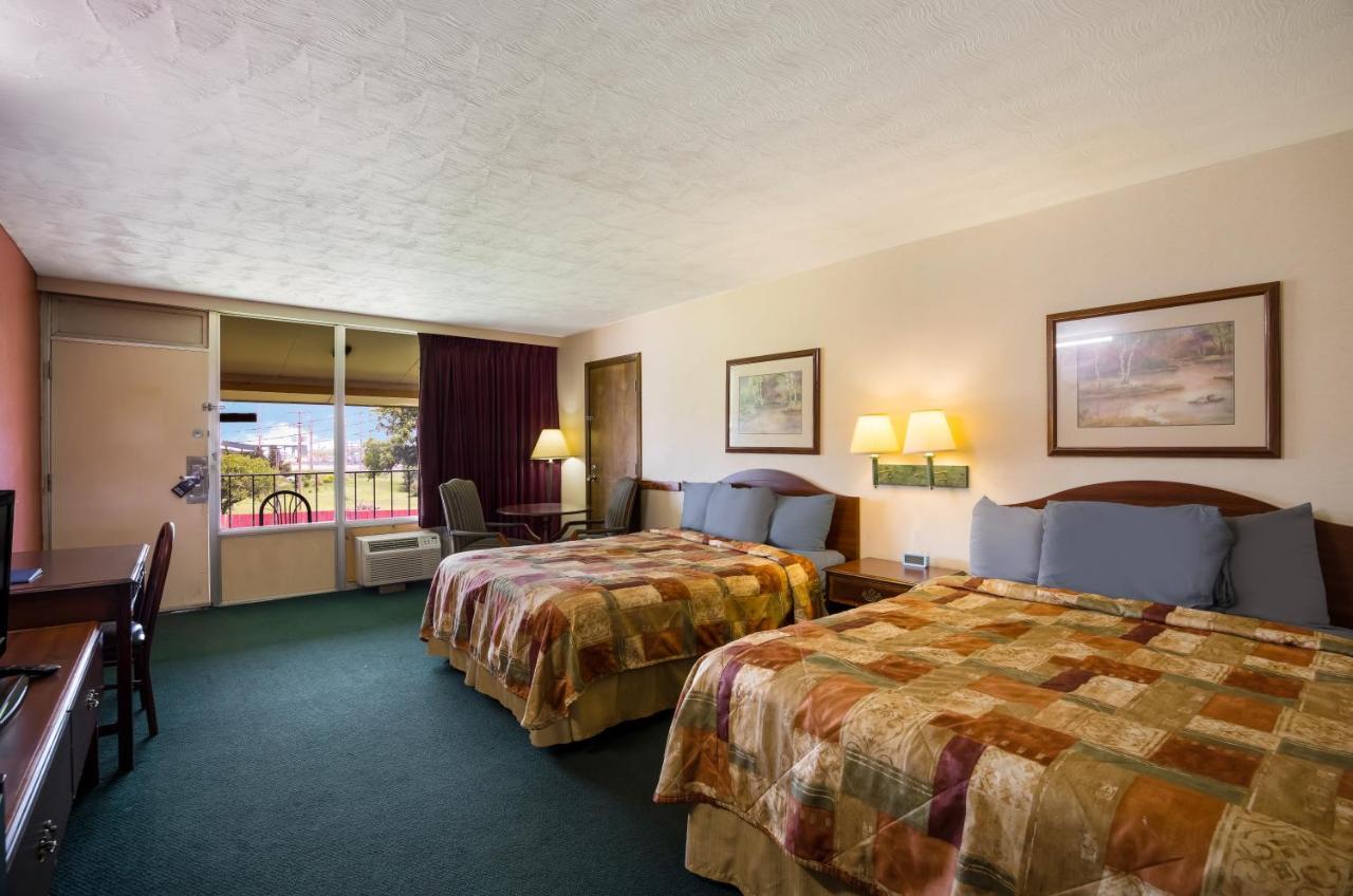 Travelodge By Wyndham Hotel Oakley