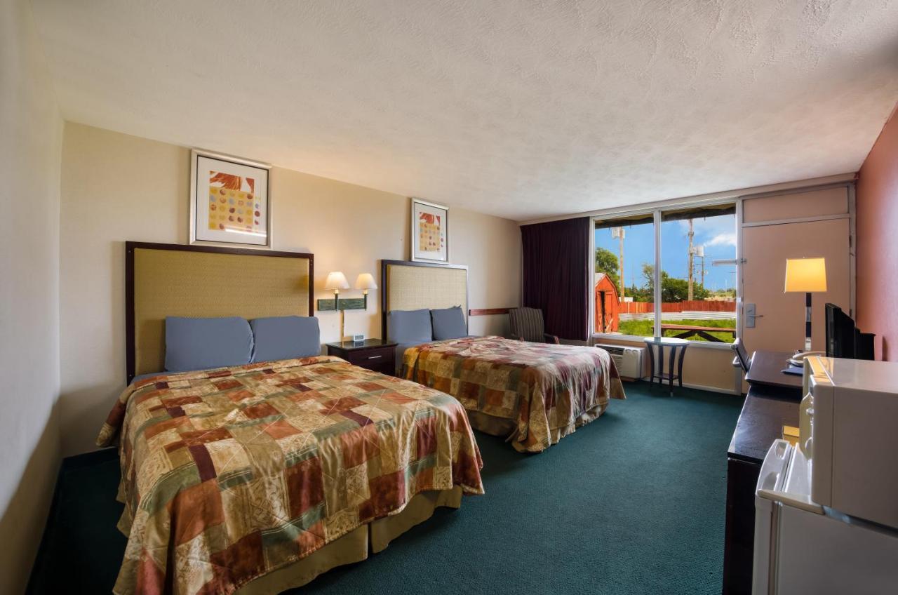 Travelodge By Wyndham Hotel 2*