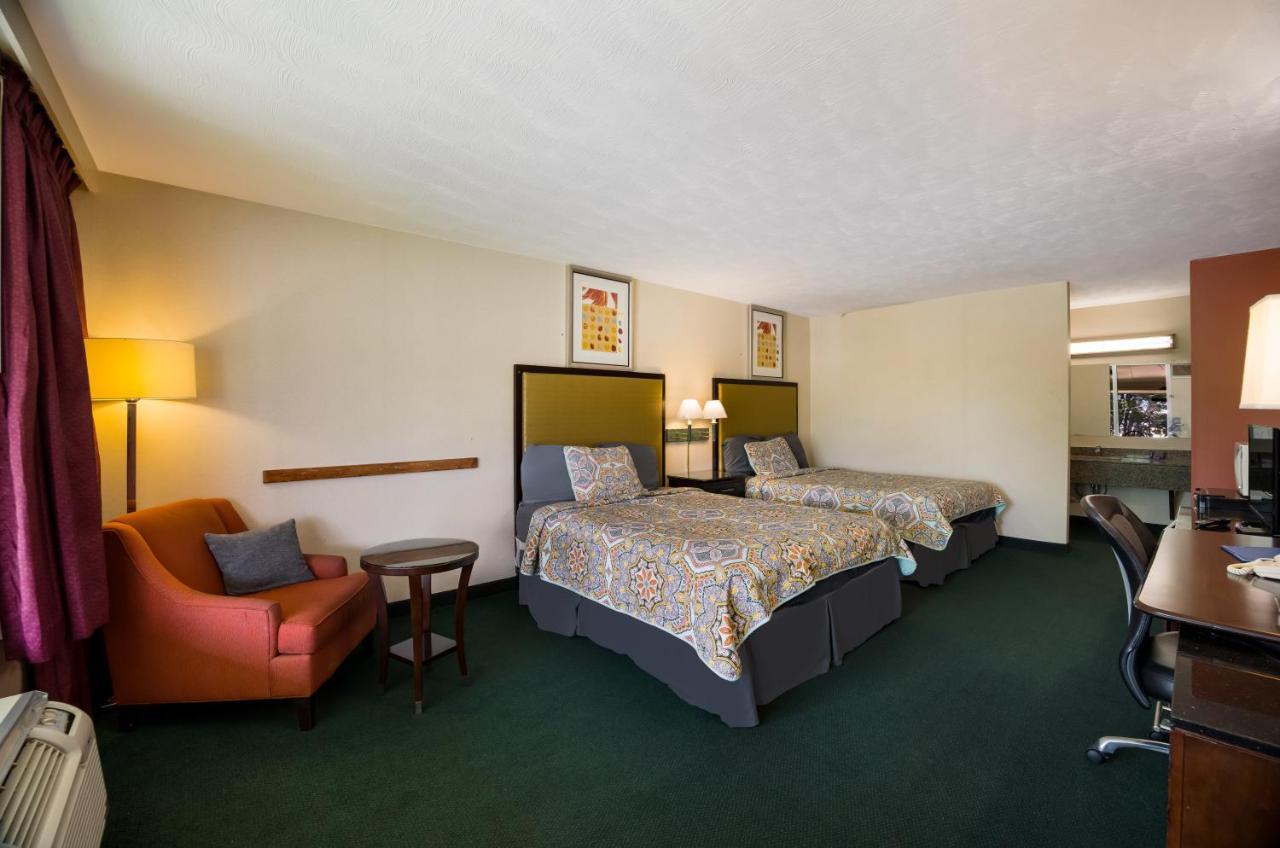 Travelodge By Wyndham Hotel